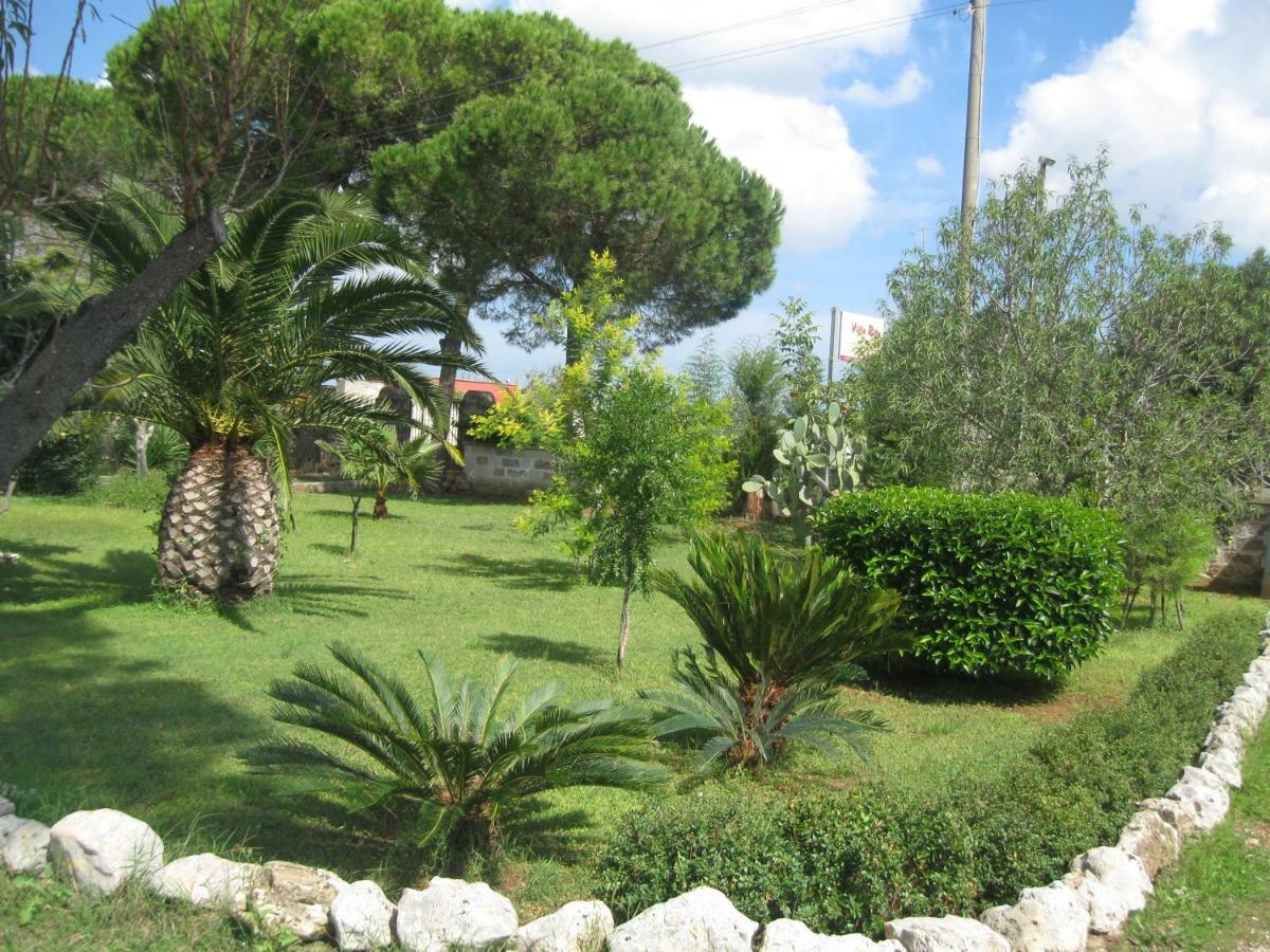 Villa Rita Bed & Breakfast Campi Salentina Extérieur photo