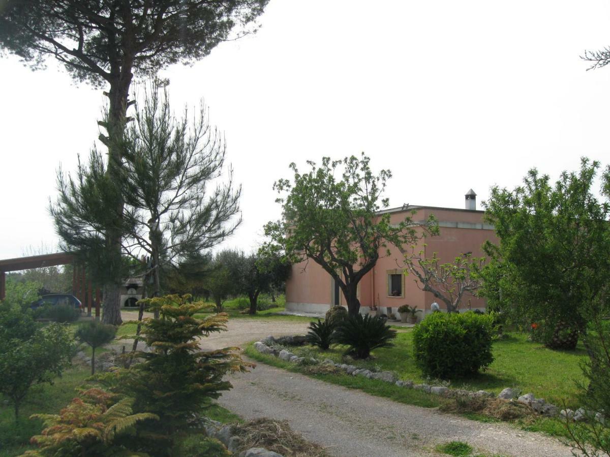 Villa Rita Bed & Breakfast Campi Salentina Extérieur photo
