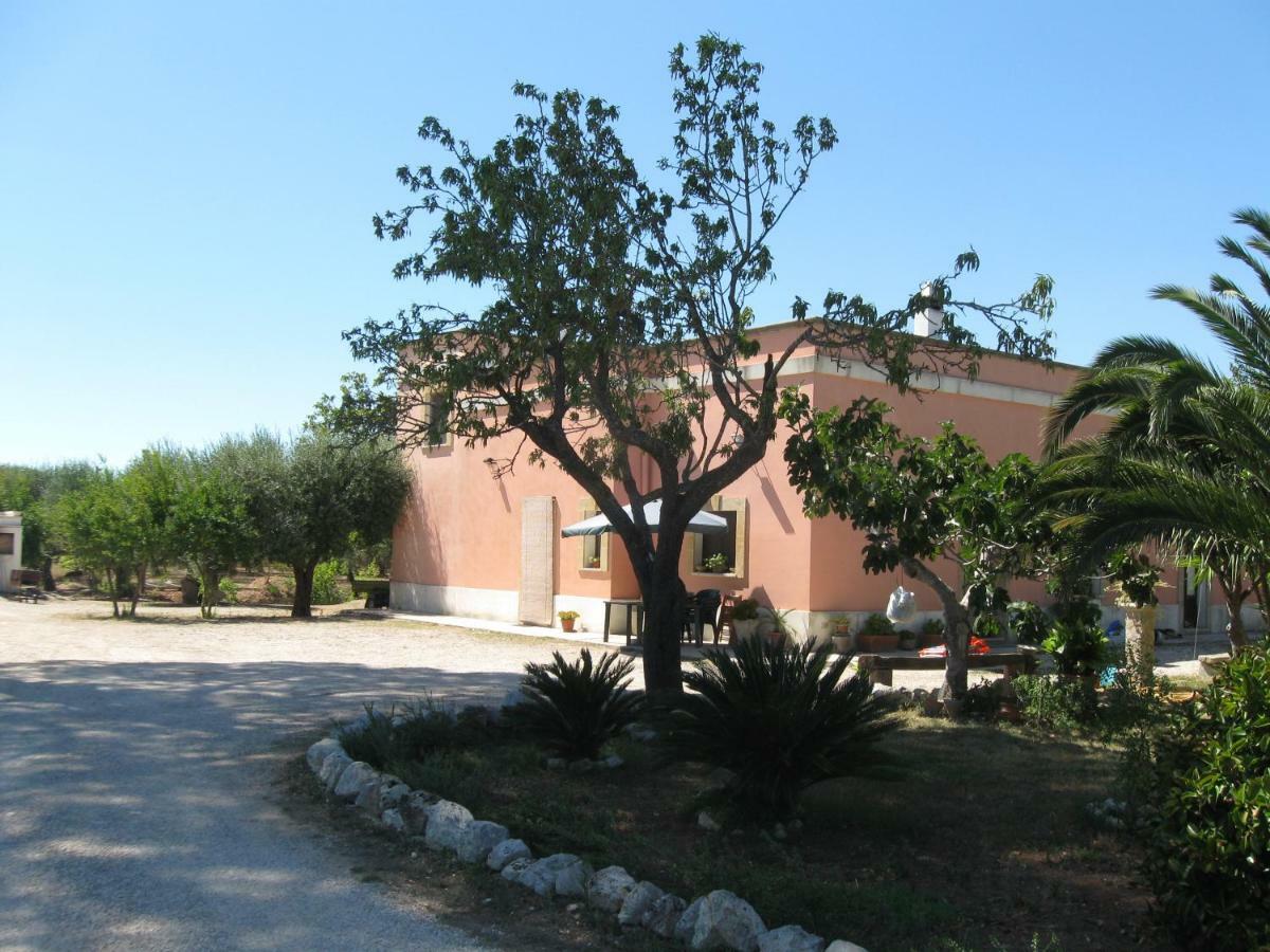Villa Rita Bed & Breakfast Campi Salentina Extérieur photo