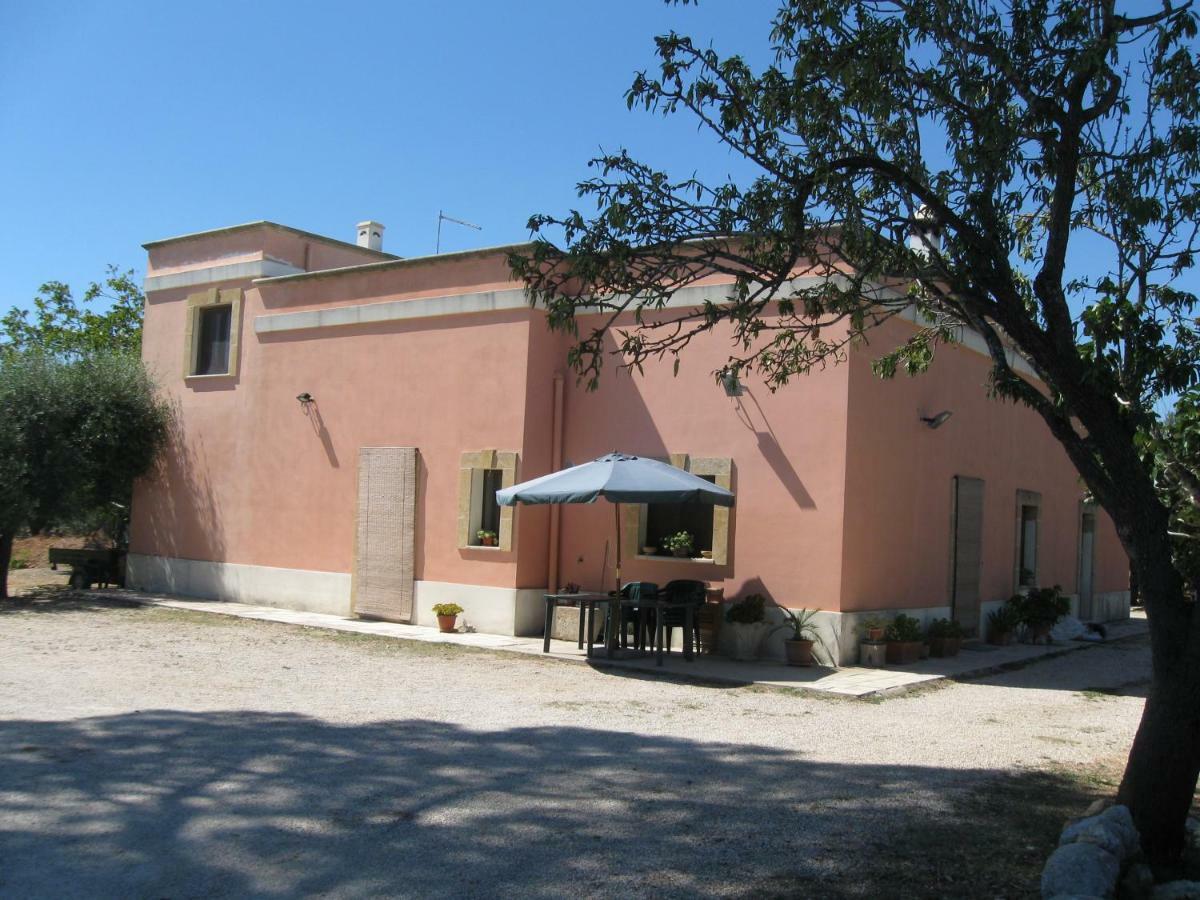 Villa Rita Bed & Breakfast Campi Salentina Extérieur photo